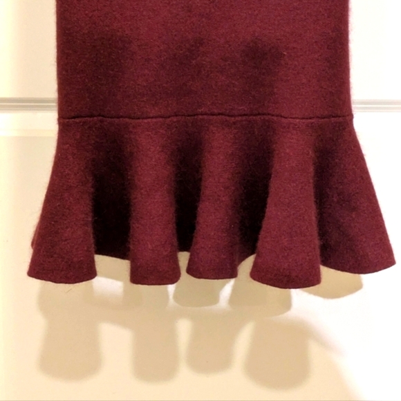 NWOT Qui Er M Viscose Blent Knit Ruffle Sweater Dress - SEE SIZE NOTES - Picture 2 of 8